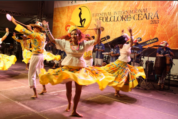 Grupo Parafolclórico Frutos do Pará